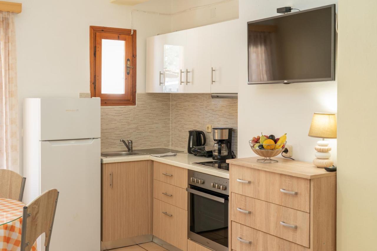 Alexatos Studios & Apartments Agia Efimia Zewnętrze zdjęcie