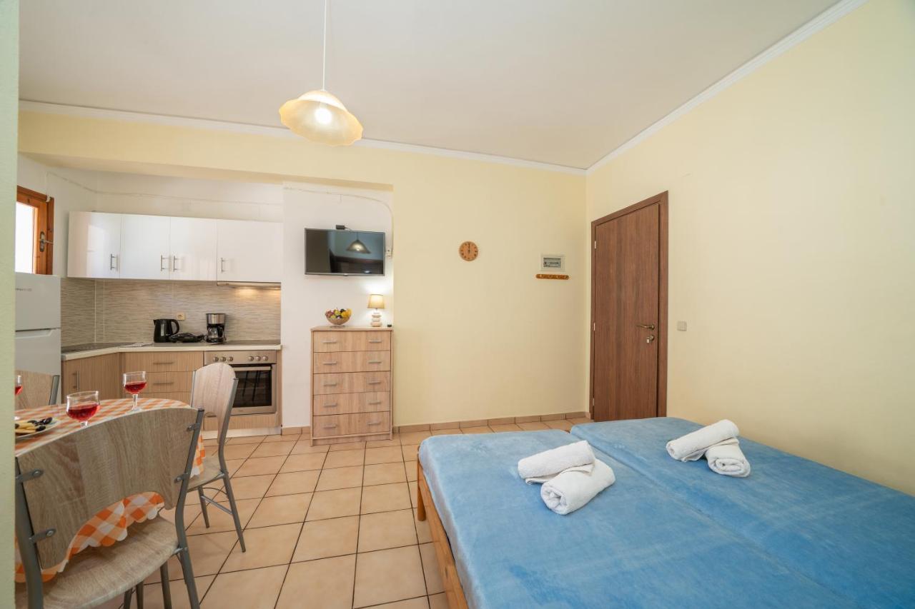 Alexatos Studios & Apartments Agia Efimia Zewnętrze zdjęcie