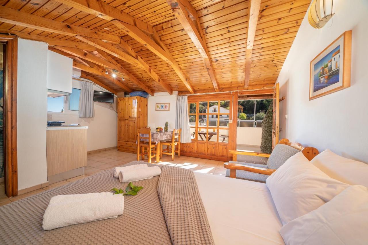 Alexatos Studios & Apartments Agia Efimia Zewnętrze zdjęcie