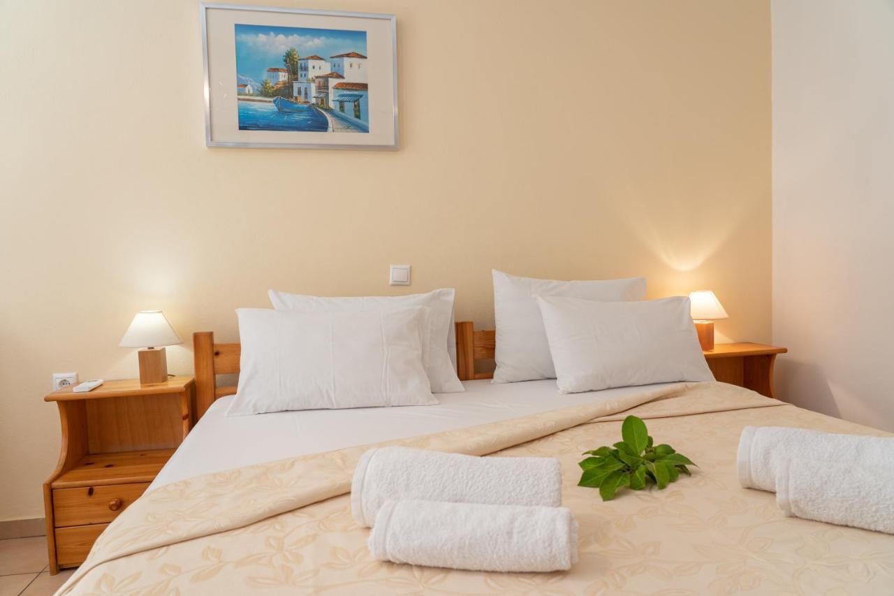 Alexatos Studios & Apartments Agia Efimia Zewnętrze zdjęcie
