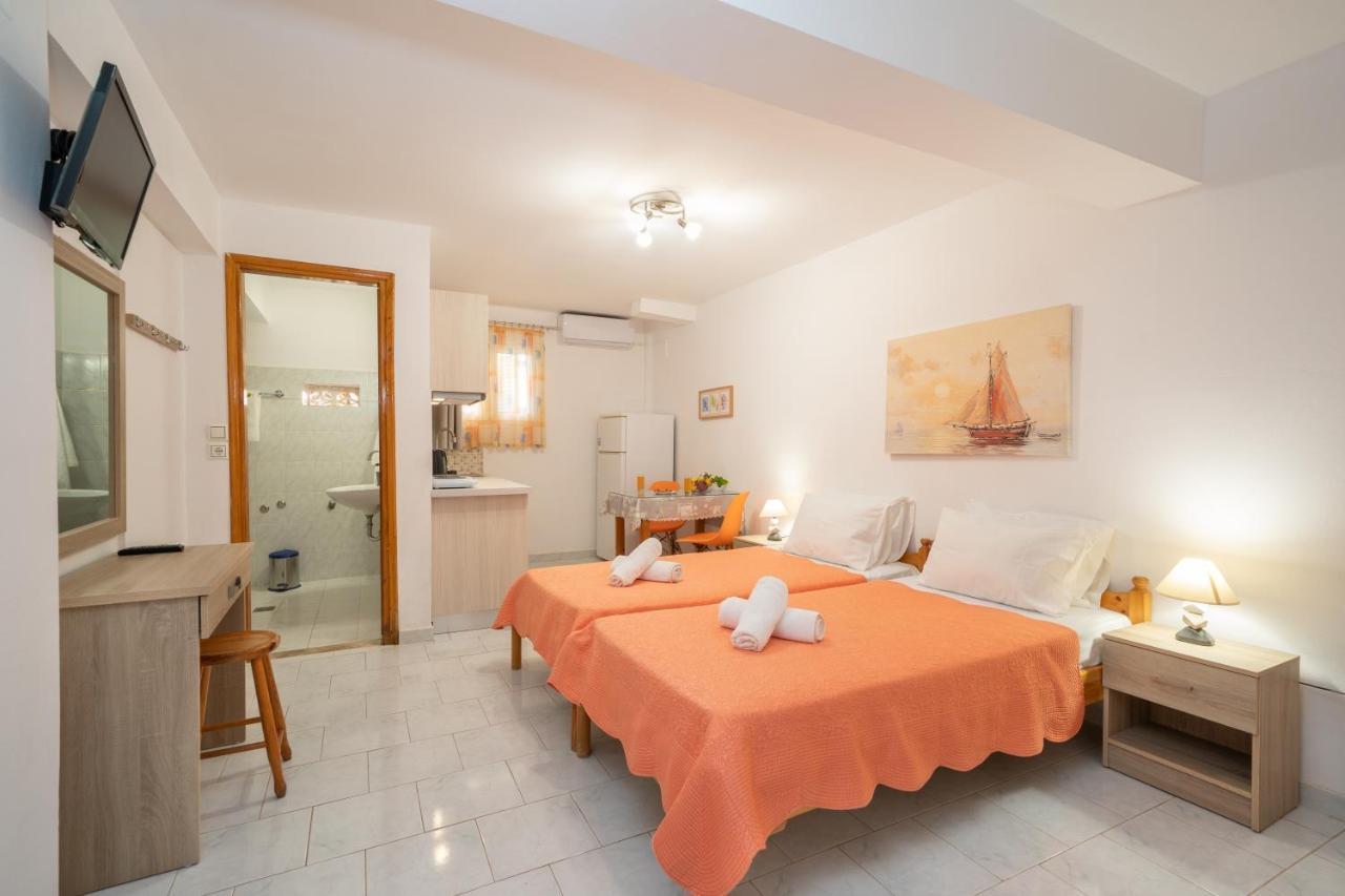 Alexatos Studios & Apartments Agia Efimia Zewnętrze zdjęcie